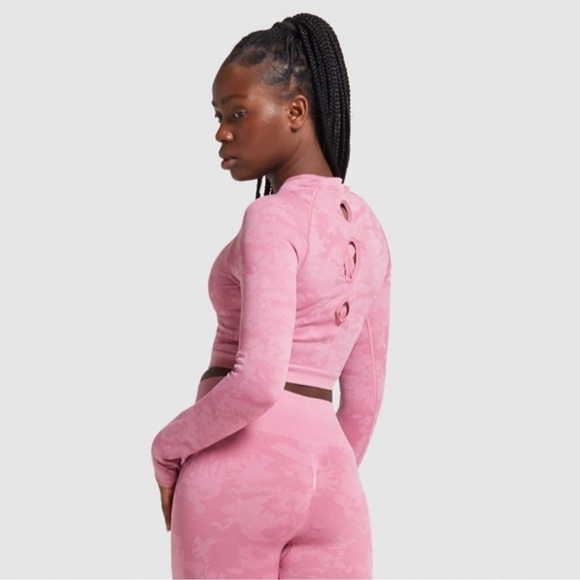 Like New - Gymshark Adapt Camo Seamless Crop top - Dusty Pink - size Small - Picture 2 of 5